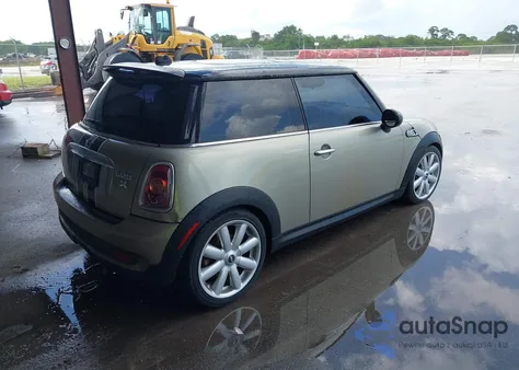 2010 Mini Cooper S z USA, uszkodzony, nr VIN WMWMF7C54ATZ72150